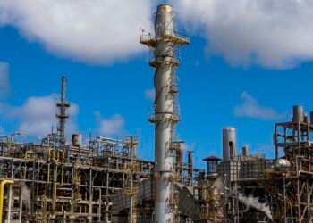 Câmara aprova redução de tributos para indústria química