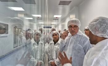 Em missão na Índia, Governo da Bahia e Ministério da Saúde avançam na transferência de tecnologia de medicamento oncológico | SECOM