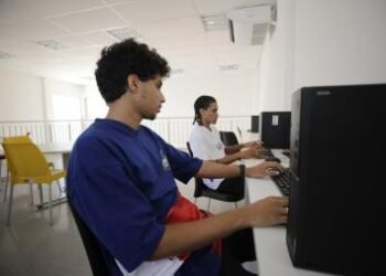 SEC estabelece diretrizes para uso da Inteligência Artificial em sala de aula | SECOM