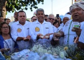 Fé e tradição marcam a Festa de Iemanjá em Salvador | SECOM