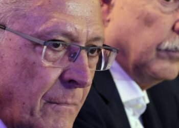 Governo prepara plano para socorrer setores afetados por tarifaço