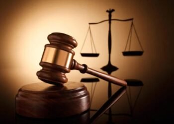 Justiça baiana bloqueia bens de ex-prefeito e empresário por improbidade administrativa