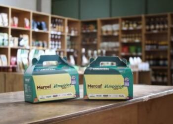 Ação do Governo da Bahia leva alimentos da agricultura familiar a trabalhadores da reciclagem no Carnaval 2026 | SECOM