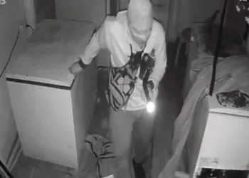 Bar foi invadido, destruído e 15 dias depois turistas são baleadas em ponto turístico na Bahia