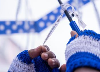 Campanha Laço Branco mobiliza Filhos de Gandhy no combate à violência contra a mulher | SECOM