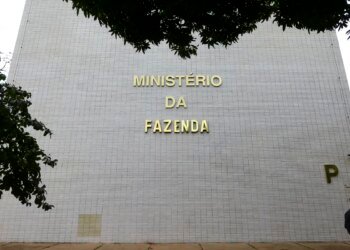 Saída de Haddad do governo depende de reunião entre Lula e Trump