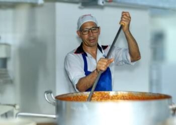 Governo do Estado garante 63 mil refeições para trabalhadores do Carnaval 2026 | SECOM