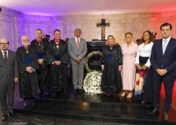 Governador prestigia cerimônia de posse da nova mesa diretora do Tribunal de Justiça da Bahia | SECOM