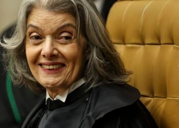 Cármen Lúcia anuncia proposta para atuação de juízes eleitorais