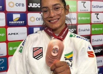 Jéssica Lima é bronze no 1º dia do Grand Slam de judô no Uzbequistão