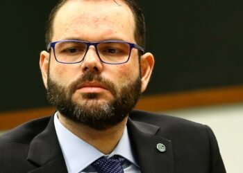 Relator no TSE vota contra cassação do senador Jorge Seif