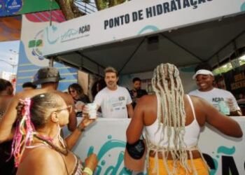 Embasa distribui 85 mil litros de água durante Carnaval de Salvador | SECOM