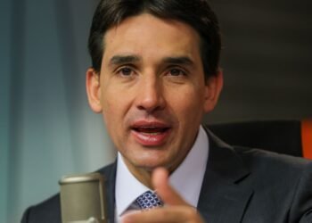 Concessão de hidrovias na Amazônia continua em estudos, diz ministro