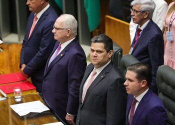 Davi Alcolumbre prega convivência pacífica entre poderes