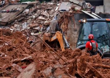 Número de mortos com as chuvas chega a 30 em Minas Gerais