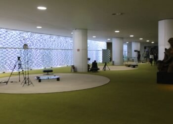 Sindicatos repudiam violência contra jornalista na Câmara