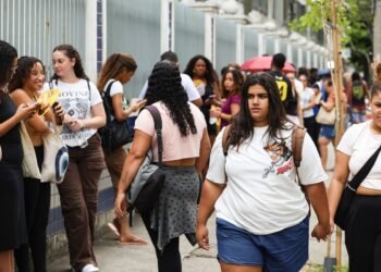 Fies: pré-selecionados devem complementar inscrição a partir de sexta