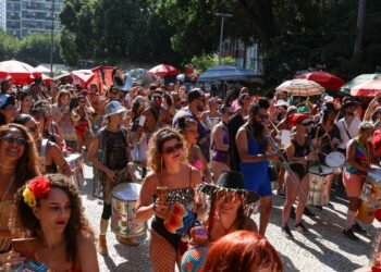 Rio registra cinco atendimentos por hora devido ao calor no carnaval