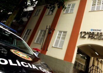 Jovens indiciados por estupro coletivo no Rio estão foragidos