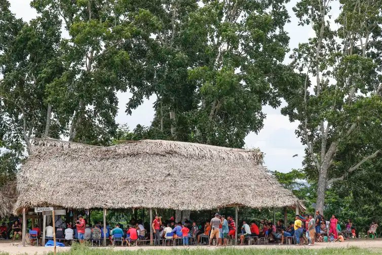 Território indígena Apyterewa (PA), 16/12/2025 - Povo Parakanã na Aldeia Apyterewa, onde acontece a ação de desintrusão no território indígena Apyterewa, é realizada de forma integrada, com participação do Ministério dos Povos Indígenas, Funai, Abin, Ibama, Força Nacional, polícias Civil e Militar do Pará e da Agência de Defesa Agropecuária do estado.
Foto: Bruno Peres/Agência Brasil