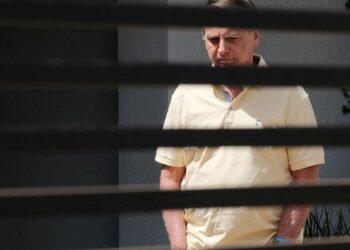 PGR dá parecer favorável à prisão domiciliar de Bolsonaro