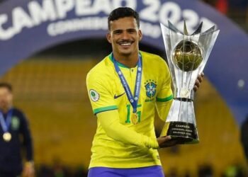 Lateral Kaiki é convocado para amistosos da seleção brasileira