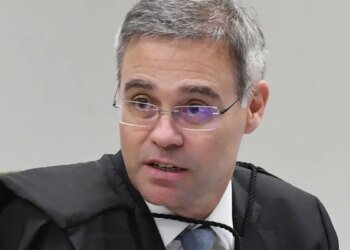 Mendonça diz que juiz não é estrela e deve assumir responsabilidades