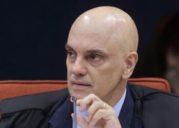 Moraes nega visita de assessor de Trump a Bolsonaro na Papudinha