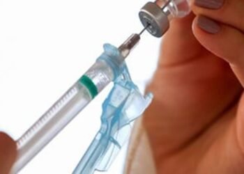 Vacina da herpes-zóster é segura para pacientes reumáticos, diz estudo