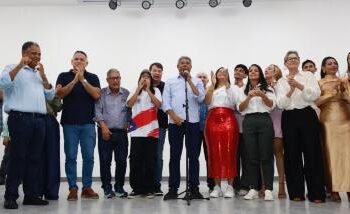 Estado entrega modernização do Colégio São Pedro e amplia estrutura do ensino integral em Macarani | SECOM