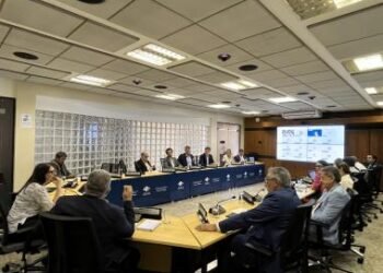 Inema participa de reunião da ANA em Brasília sobre segurança hídrica no Nordeste | SECOM