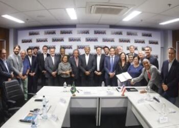 Governador recebe presidente da Câmara dos Deputados e reforça diálogo institucional em agenda com bancada federal | SECOM