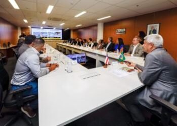 Santaluz recebe ambulâncias e equipamentos hospitalares do Governo do Estado | SECOM