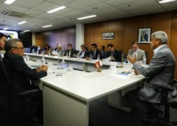 Bahia reforça protagonismo na produção de minerais com parceria entre o Estado e empresa canadense | SECOM