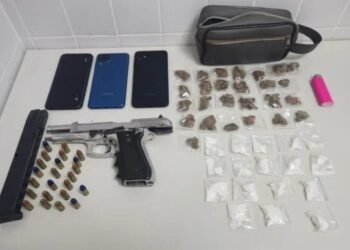 PM baiana apreende arma de fogo, munições e drogas no interior