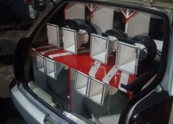 PM apreende 2 veículos com som tipo ‘paredão’ na Bahia