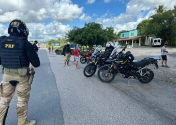PRF intensifica fiscalização de motocicletas na Bahia