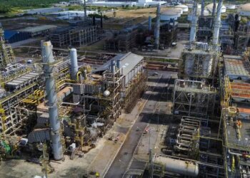 Petrobras reajusta preço do diesel em R$ 0,38 por litro