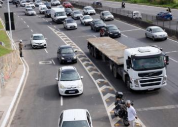 Proprietários de veículos com placas de finais 1 e 2 têm desconto de 8% no IPVA | SECOM