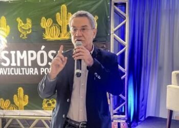 Seagri apresenta liderança da Bahia na avicultura durante simpósio em Feira de Santana | SECOM