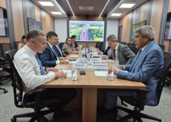 Governador Jerônimo Rodrigues discute projetos de infraestrutura para a Bahia com o ministro dos Transportes, em Brasília | SECOM