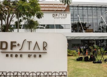 Bolsonaro deixa a UTI, mas não tem previsão de alta hospitalar