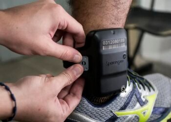 Câmara aprova uso obrigatório de tornozeleira por agressores de mulher