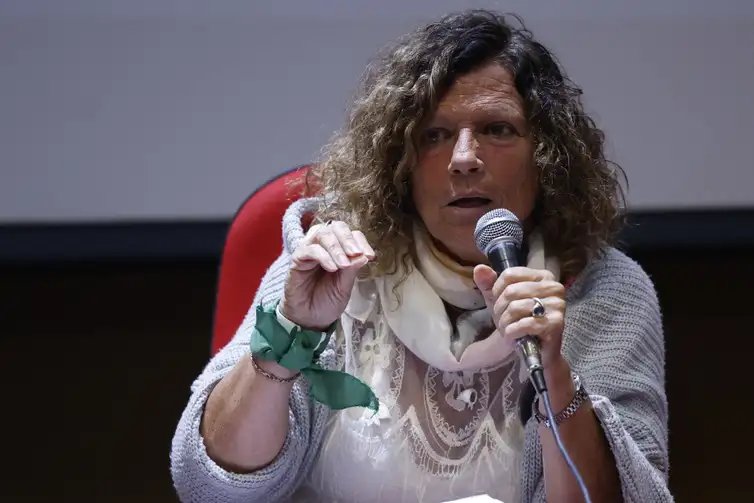 Rio de Janeiro (RJ), 31/03/2026 – A argentina Maria Fabiana Almeida, do grupo Madres de Plaza de Mayo, participa da Semana Ditadura, Arquivos e Memória no Arquivo Nacional. Foto: Fernando Frazão/Agência Brasil