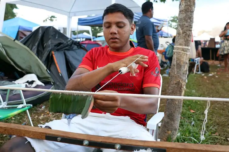 Brasília (DF), 10/04/2026 - O indígena, Aaloa Fulni-o, no Acampamento Terra Livre - ATL 2026. Foto: Valter Campanato/Agência Brasil