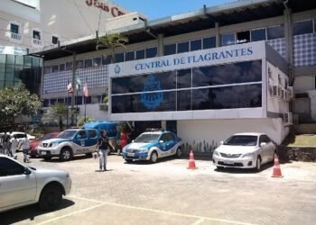 Quatro suspeitos de assaltos são presos pela PM na Bahia