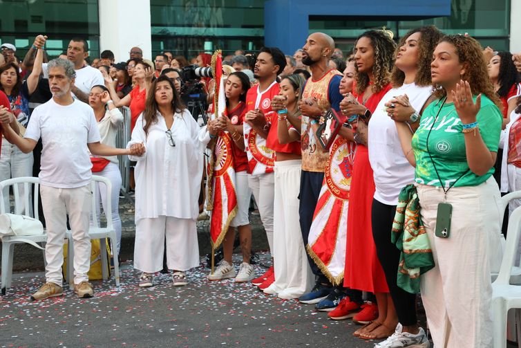 Rio de Janeiro, 23/04/2026 - Toque da alvorada e missa solene em honra a São Jorge, padroeiro do Estado do Rio de Janeiro, em frente ao Santuário de São Jorge e São Gonçalo Garcia no centro. Foto: Rovena Rosa/Agência Brasil