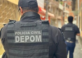 Mulher tenta entrar com viagra e maconha em presídio baiano