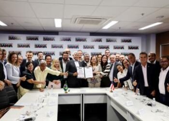 Governo do Estado firma convênio inédito com consórcio intermunicipal para regulação de resíduos sólidos na Bahia | SECOM