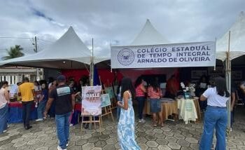 Feira Literária reúne estudantes da rede estadual e celebra aniversário de Caém | SECOM